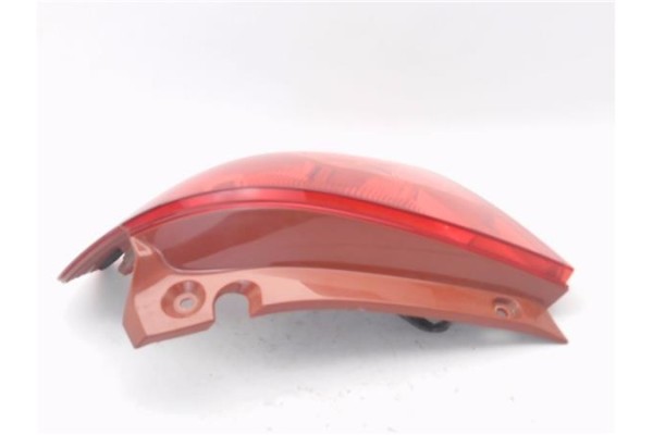 Recambio de piloto trasero derecho para suzuki swift berlina (rs/mz) 1.3 gl (3-ptas.) referencia OEM IAM 0283712768  