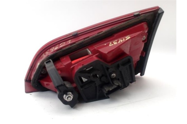 Recambio de piloto interior izquierdo para audi a4 berlina (8k2) 2.0 basis referencia OEM IAM 8K5945093K  