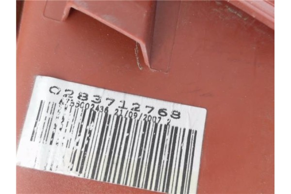 Recambio de piloto trasero derecho para suzuki swift berlina (rs/mz) 1.3 gl (3-ptas.) referencia OEM IAM 0283712768  