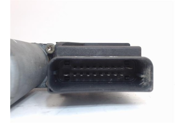 Recambio de motor elevalunas trasero izquierdo para volkswagen golf iv berlina (1j1) referencia OEM IAM (0130821767) (101439-203