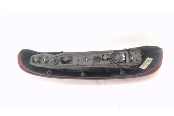 Recambio de piloto trasero derecho para opel corsa c 1.4 comfort referencia OEM IAM 9114337  