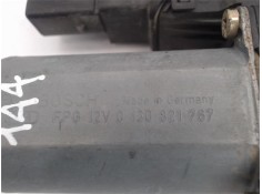 Recambio de motor elevalunas trasero izquierdo para volkswagen golf iv berlina (1j1) referencia OEM IAM (0130821767) (101439-203
