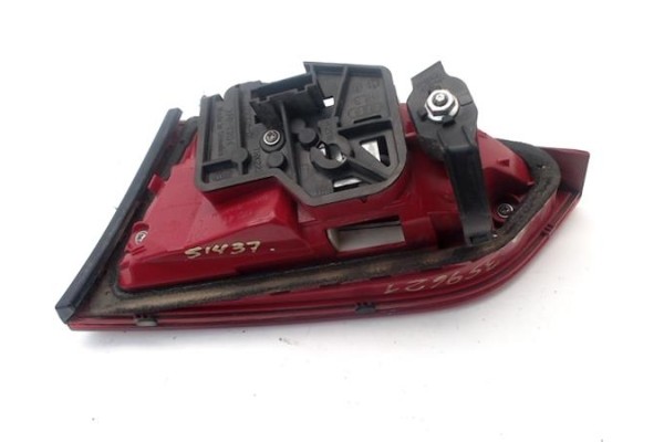 Recambio de piloto interior izquierdo para audi a4 berlina (8k2) 2.0 basis referencia OEM IAM 8K5945093K  