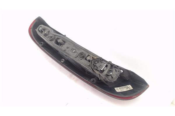 Recambio de piloto trasero derecho para opel corsa c 1.4 comfort referencia OEM IAM 9114337  
