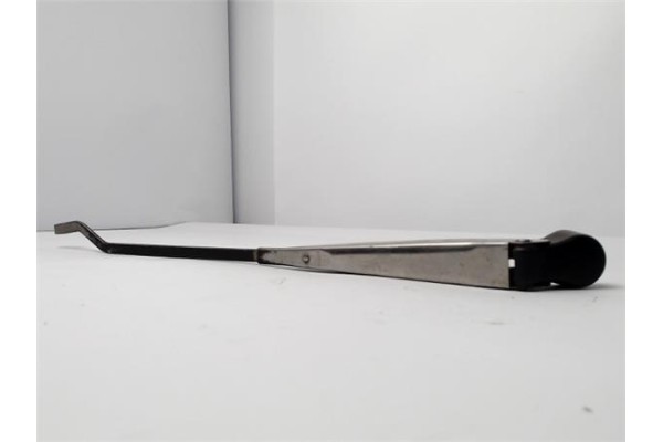 Recambio de brazo limpiaparabrisas delantero izquierdo para nissan pickup (d22) 2.5 d referencia OEM IAM   