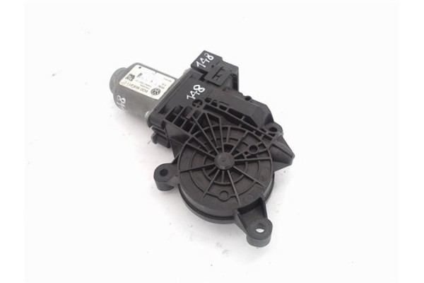 Recambio de motor elevalunas trasero izquierdo para volkswagen polo iv (9n3) referencia OEM IAM (6Q0959811C) (430092A0)  Recambio de motor elevalunas trasero izquierdo para volkswagen polo iv (9n3) referencia OEM IAM (6Q0959811C) (430092A0)