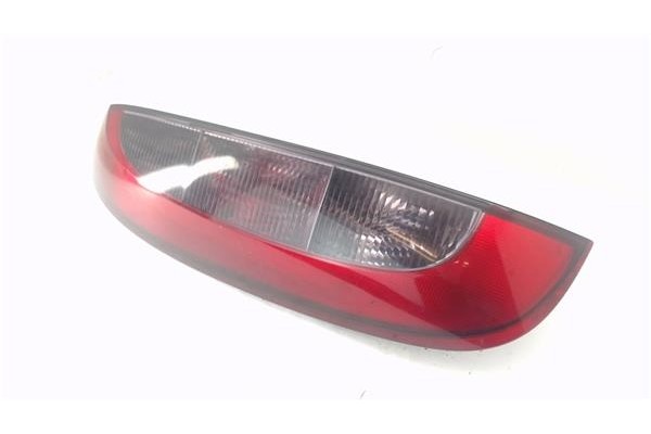 Recambio de piloto trasero izquierdo para opel corsa c 1.4 comfort referencia OEM IAM 9114336  