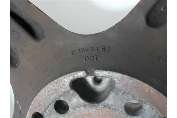 Recambio de llanta para mercedes-benz clase m (bm 163) 2.7 270 cdi (163.113) referencia OEM IAM A1634010102  