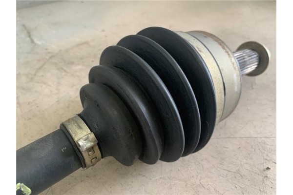 Recambio de palier delantero derecho para kia sorento (bl) 2.5 crdi referencia OEM IAM 495E+115  