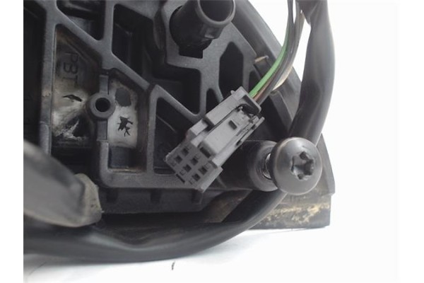 Recambio de retrovisor electrico izquierdo para peugeot 307 (s1) referencia OEM IAM 96577210  