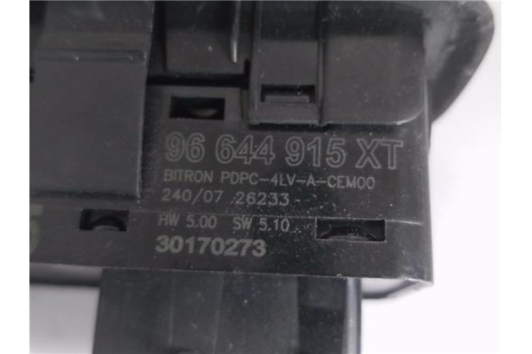 Recambio de mando elevalunas delantero izquierdo para peugeot 308 1.6 hdi referencia OEM IAM 96644915XT  