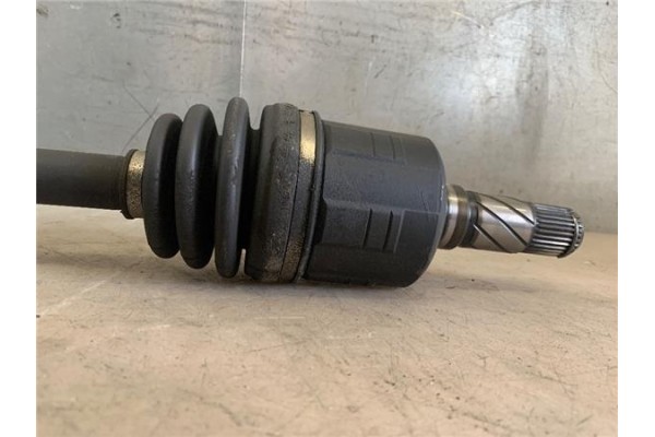 Recambio de palier delantero izquierdo para kia sorento (bl) 2.5 crdi referencia OEM IAM 495E+05  