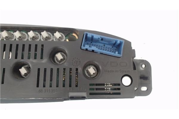 Recambio de display para citroen xsara picasso 2.0 hdi referencia OEM IAM PSA965166380  