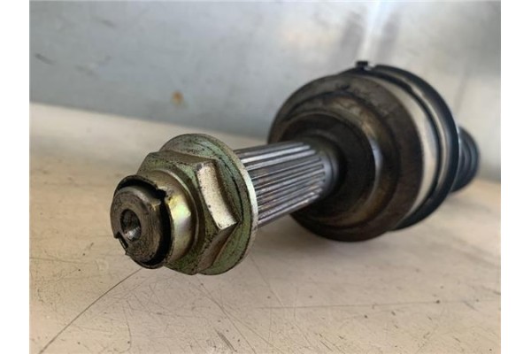 Recambio de palier delantero izquierdo para kia sorento (bl) 2.5 crdi referencia OEM IAM 495E+05  