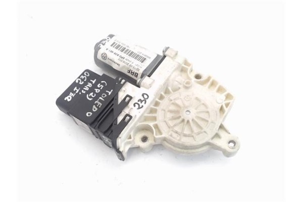 Recambio de motor elevalunas trasero izquierdo para seat toledo (5p2) referencia OEM IAM (1K0959703E) (993424-200) (5P0839461A) 