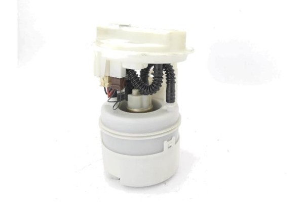Recambio de bomba combustible para renault clio ii fase ii (b/cb0) 1.4 authentique referencia OEM IAM 8200683207 8200057324 