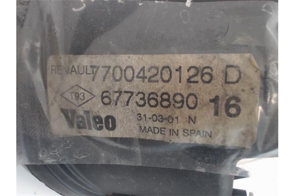 Recambio de faro antiniebla izquierdo para renault megane i fase 2 berlina (ba0) referencia OEM IAM 7700420126 67736890 