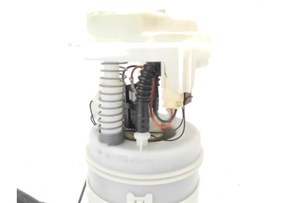Recambio de bomba combustible para renault clio ii fase ii (b/cb0) 1.4 authentique referencia OEM IAM 8200683207 8200057324 