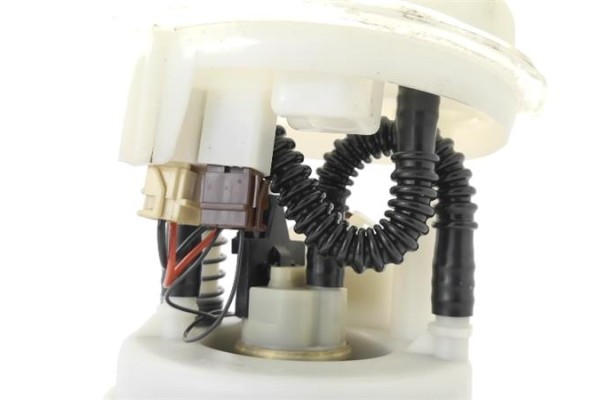 Recambio de bomba combustible para renault clio ii fase ii (b/cb0) 1.4 authentique referencia OEM IAM 8200683207 8200057324 