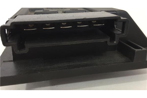 Recambio de regulador ventilador climatizacion para mercedes-benz vito / mixto furgón (w639) 111 cdi referencia OEM IAM 00182165