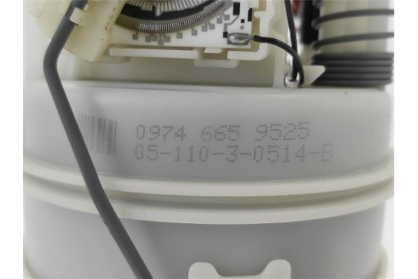 Recambio de bomba combustible para renault clio ii fase ii (b/cb0) 1.4 authentique referencia OEM IAM 8200683207 8200057324 