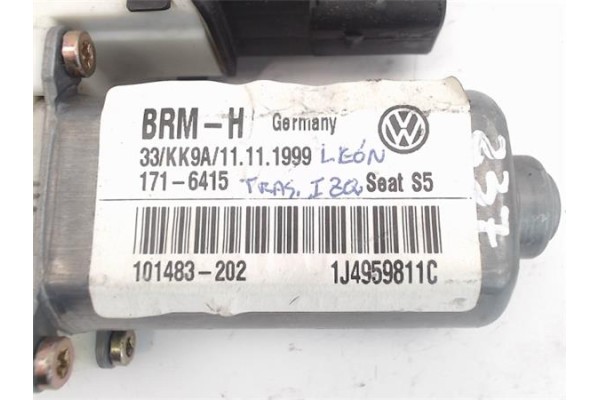 Recambio de motor elevalunas trasero izquierdo para seat leon (1p1) referencia OEM IAM (1J4959811C) (101439-203) 1J4959811C , SE
