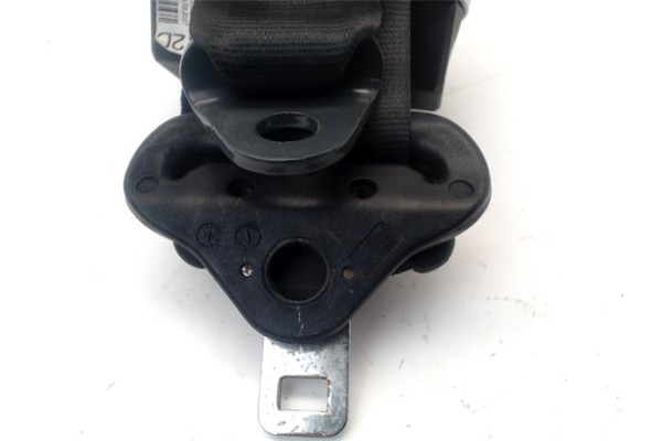 Recambio de cinturon seguridad trasero derecho para peugeot 207 1.4 referencia OEM IAM 8975X4  