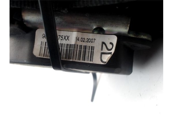 Recambio de cinturon seguridad trasero derecho para peugeot 207 1.4 referencia OEM IAM 8975X4  