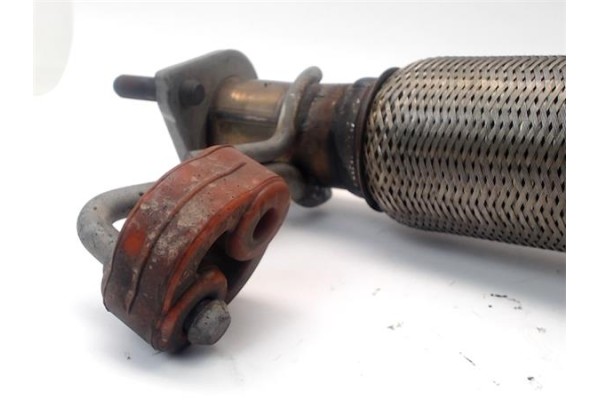 Recambio de tubo escape central para hyundai i30 (fd) 1.6 crdi referencia OEM IAM 28610A6600  