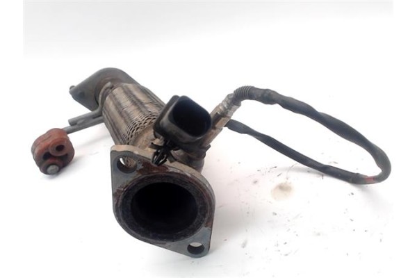 Recambio de tubo escape central para hyundai i30 (fd) 1.6 crdi referencia OEM IAM 28610A6600  