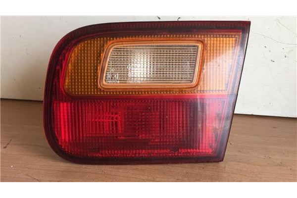Recambio de piloto interior derecho para honda civic iv coupé (ej) 1.5 referencia OEM IAM RR1128L  