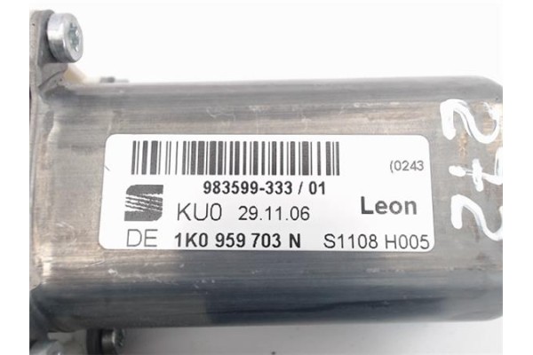 Recambio de motor elevalunas trasero izquierdo para seat leon (1p1) referencia OEM IAM (1K0959703N) (973622-105) 