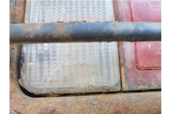 Recambio de piloto trasero derecho para suzuki sj 410 cabrio 1.0 (sj410) referencia OEM IAM 3560380000  