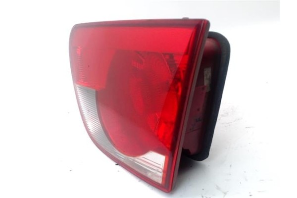 Recambio de piloto interior derecho para seat altea xl (5p5) 2.0 tdi referencia OEM IAM 5P8945108B  