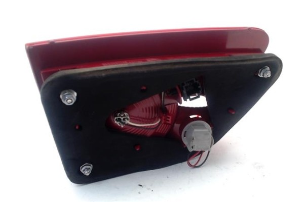 Recambio de piloto interior derecho para seat altea xl (5p5) 2.0 tdi referencia OEM IAM 5P8945108B  