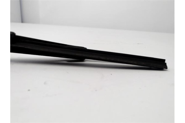 Recambio de brazo limpiaparabrisas delantero izquierdo para saab 9-3 berlina 2.0 turbo referencia OEM IAM   