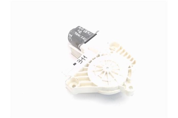 Recambio de motor elevalunas trasero izquierdo para audi a4 avant (8k5) referencia OEM IAM 8K0959811A  