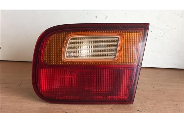 Recambio de piloto interior derecho para honda civic iv coupé (ej) 1.5 referencia OEM IAM RR1128L  