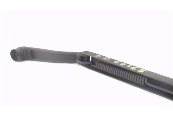 Recambio de brazo limpiaparabrisas delantero derecho para kia sorento (bl) 2.5 crdi referencia OEM IAM 983E+05  