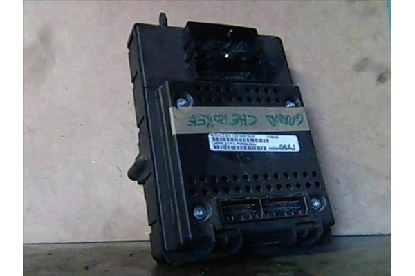 Recambio de caja fusibles/rele para jeep grand cherokee (wj/wg) 3.1 td limited referencia OEM IAM P56038406AJ TQH18297X5U2 