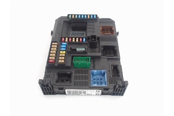 Recambio de caja reles para peugeot 2008 1.6 hdi referencia OEM IAM 9819850080  