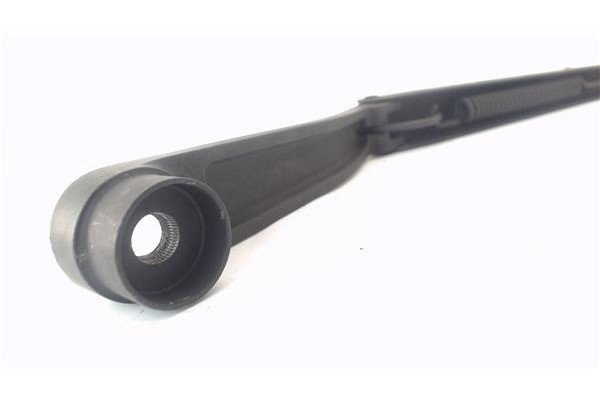 Recambio de brazo limpiaparabrisas delantero derecho para kia sorento (bl) 2.5 crdi referencia OEM IAM 983E+05  