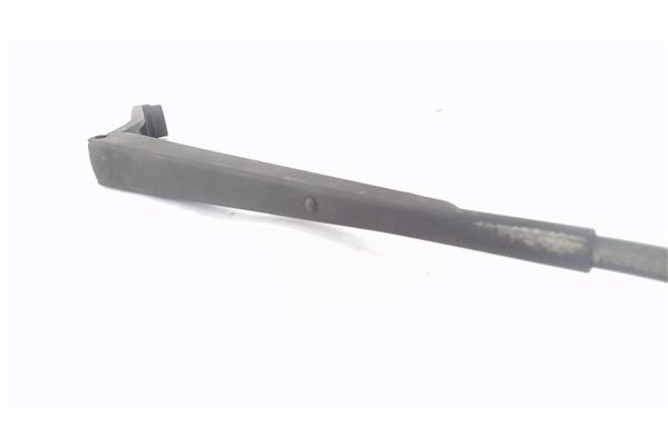 Recambio de brazo limpiaparabrisas delantero izquierdo para kia sorento (bl) 2.5 crdi referencia OEM IAM 983E+15  