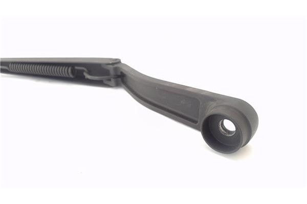 Recambio de brazo limpiaparabrisas delantero izquierdo para kia sorento (bl) 2.5 crdi referencia OEM IAM 983E+15  