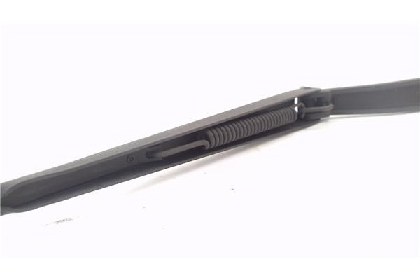 Recambio de brazo limpiaparabrisas delantero izquierdo para kia sorento (bl) 2.5 crdi referencia OEM IAM 983E+15  