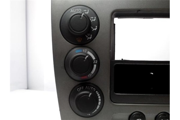 Recambio de embellecedor consola central para honda civic vi 1.6 referencia OEM IAM   