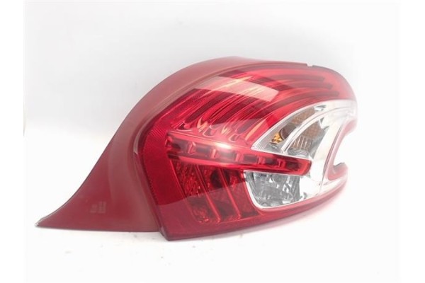 Recambio de piloto trasero derecho para peugeot 208 1.4 active referencia OEM IAM 6972628380 9672628380 