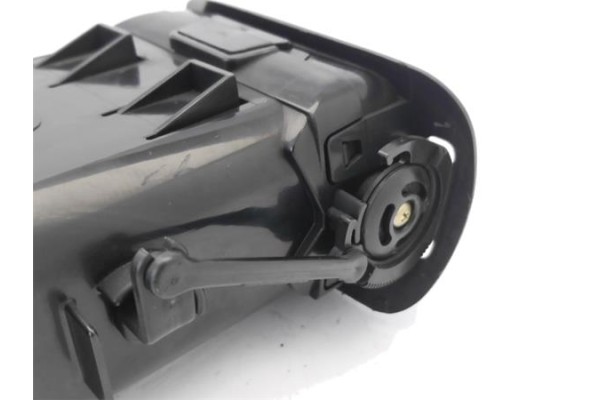 Recambio de rejilla entrada de aire para nissan sunny berlina (n14) 1.6 i 16v referencia OEM IAM 6876063C00  