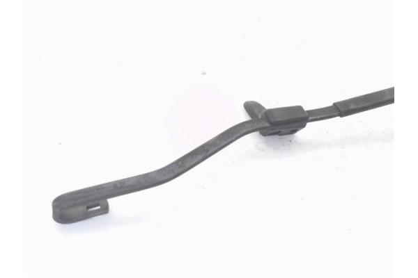 Recambio de brazo limpiaparabrisas trasero para kia sorento (bl) 2.5 crdi referencia OEM IAM 988E+05  