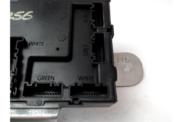 Recambio de caja fusibles/rele para ford fiesta vi 1.4 tdci referencia OEM IAM   